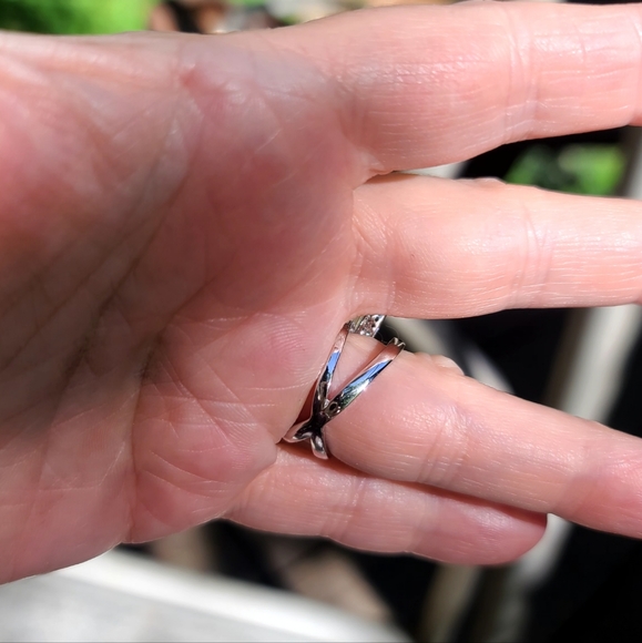 White sapphire and sterling silver ring - Picture 7 of 11